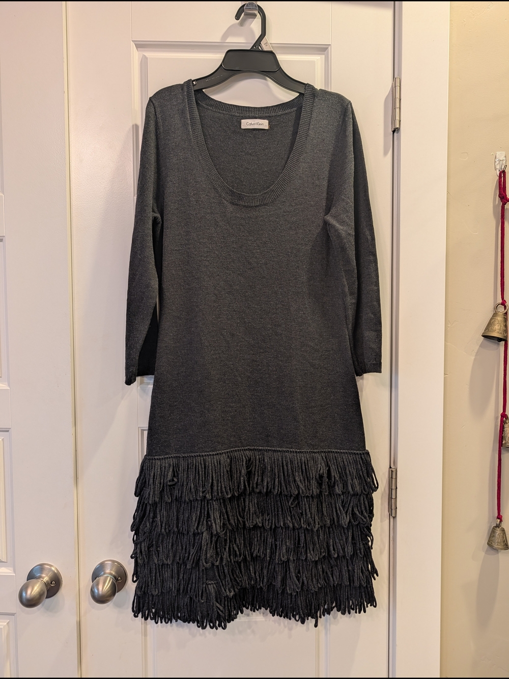 Calvin Klein Tiered Fringed Sweater Knit Sheath Dress Flapper Gray